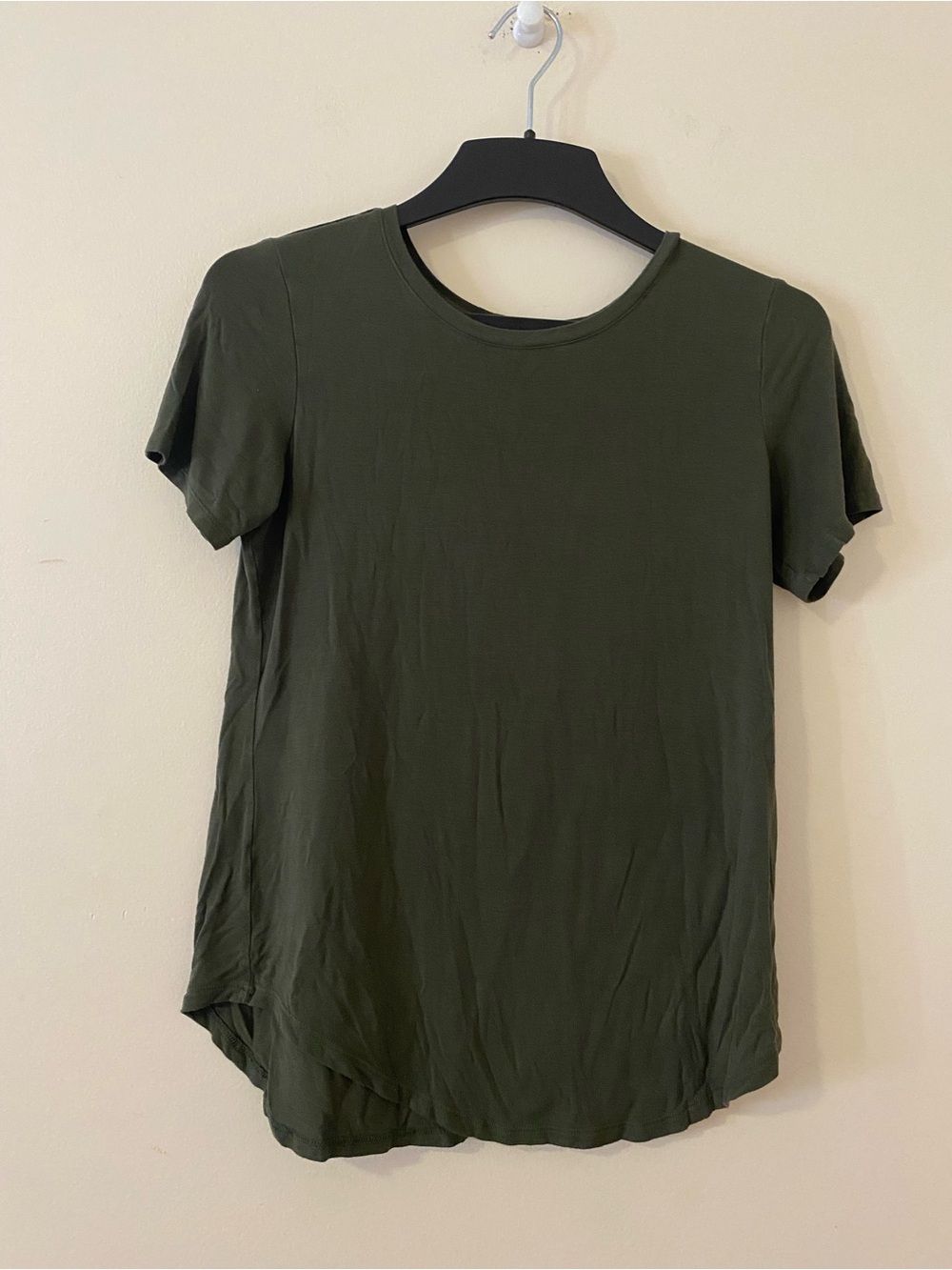 Old Navy Luxe Olive Green Short Sleeve Crewneck Tee